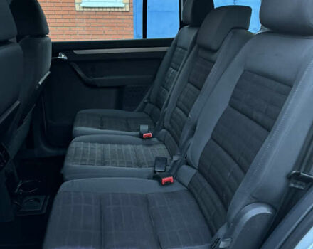 Серый Фольксваген Туран, объемом двигателя 1.6 л и пробегом 219 тыс. км за 6599 $, фото 37 на Automoto.ua