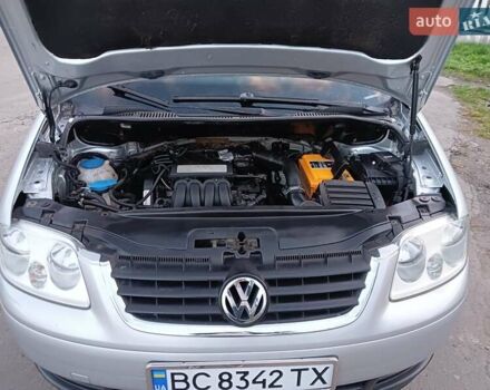 Серый Фольксваген Туран, объемом двигателя 1.6 л и пробегом 242 тыс. км за 5300 $, фото 8 на Automoto.ua