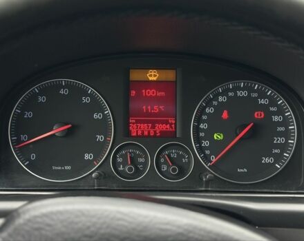 Сірий Фольксваген Туран, об'ємом двигуна 1.6 л та пробігом 267 тис. км за 6500 $, фото 17 на Automoto.ua