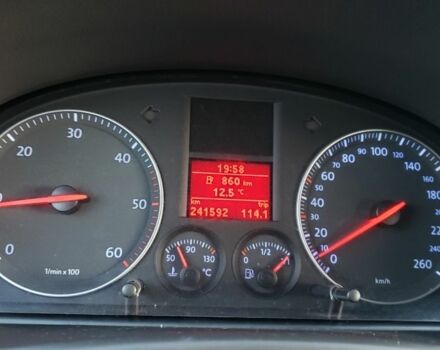 Серый Фольксваген Туран, объемом двигателя 1.9 л и пробегом 240 тыс. км за 6750 $, фото 7 на Automoto.ua