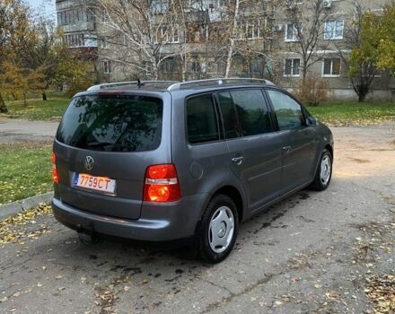 Серый Фольксваген Туран, объемом двигателя 2 л и пробегом 320 тыс. км за 3400 $, фото 4 на Automoto.ua