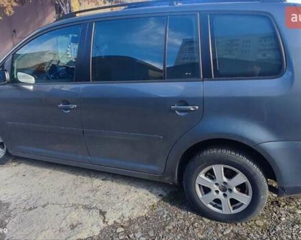 Серый Фольксваген Туран, объемом двигателя 2 л и пробегом 181 тыс. км за 4900 $, фото 6 на Automoto.ua