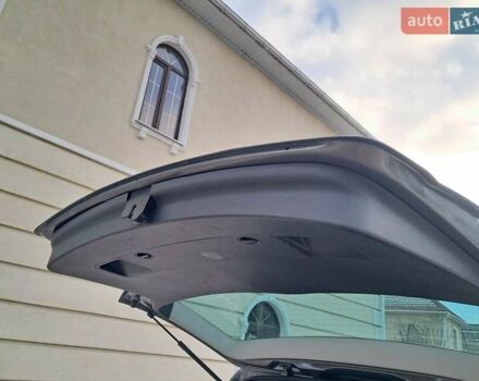 Серый Фольксваген Туран, объемом двигателя 2 л и пробегом 230 тыс. км за 6400 $, фото 52 на Automoto.ua