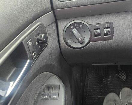 Серый Фольксваген Туран, объемом двигателя 0 л и пробегом 250 тыс. км за 5500 $, фото 15 на Automoto.ua