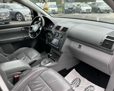 Сірий Фольксваген Туран, об'ємом двигуна 1.6 л та пробігом 267 тис. км за 6500 $, фото 14 на Automoto.ua