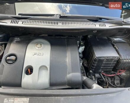 Серый Фольксваген Туран, объемом двигателя 1.6 л и пробегом 186 тыс. км за 6900 $, фото 21 на Automoto.ua