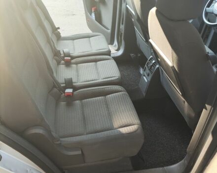 Сірий Фольксваген Туран, об'ємом двигуна 0 л та пробігом 280 тис. км за 3000 $, фото 6 на Automoto.ua