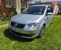 Серый Фольксваген Туран, объемом двигателя 2 л и пробегом 280 тыс. км за 6500 $, фото 1 на Automoto.ua
