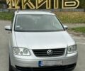 Серый Фольксваген Туран, объемом двигателя 1.9 л и пробегом 280 тыс. км за 3615 $, фото 1 на Automoto.ua