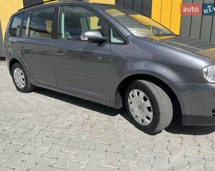 Серый Фольксваген Туран, объемом двигателя 1.6 л и пробегом 186 тыс. км за 6900 $, фото 9 на Automoto.ua