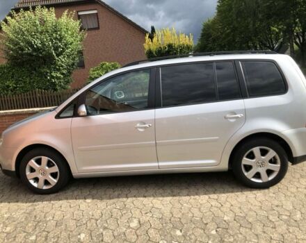 Серый Фольксваген Туран, объемом двигателя 2 л и пробегом 260 тыс. км за 7599 $, фото 7 на Automoto.ua