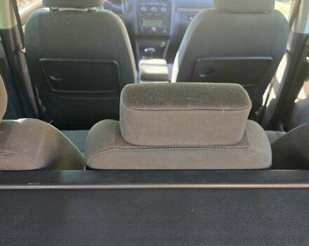 Серый Фольксваген Туран, объемом двигателя 2 л и пробегом 370 тыс. км за 6200 $, фото 5 на Automoto.ua