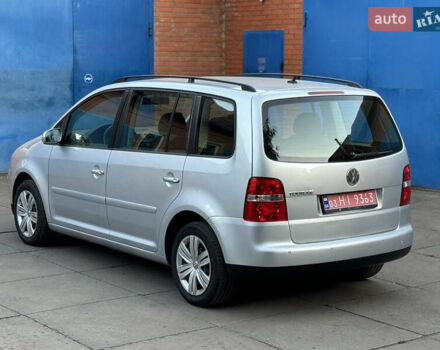Серый Фольксваген Туран, объемом двигателя 1.6 л и пробегом 219 тыс. км за 6599 $, фото 9 на Automoto.ua