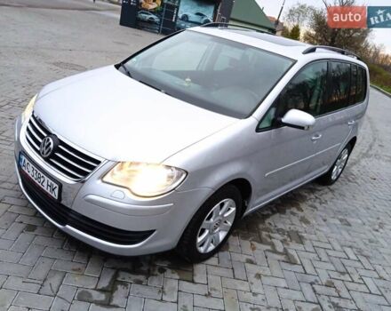 Сірий Фольксваген Туран, об'ємом двигуна 1.39 л та пробігом 243 тис. км за 5350 $, фото 2 на Automoto.ua