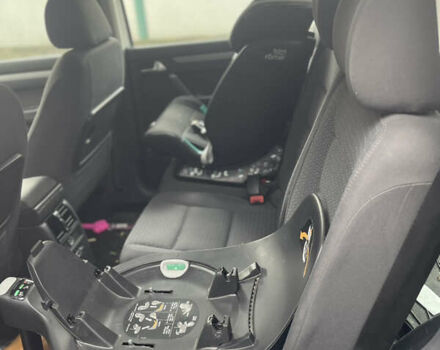 Серый Фольксваген Туран, объемом двигателя 1.6 л и пробегом 266 тыс. км за 6600 $, фото 19 на Automoto.ua