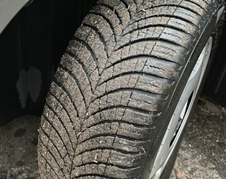 Серый Фольксваген Туран, объемом двигателя 2 л и пробегом 320 тыс. км за 3400 $, фото 14 на Automoto.ua