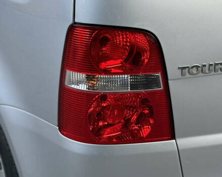 Сірий Фольксваген Туран, об'ємом двигуна 1.6 л та пробігом 219 тис. км за 6699 $, фото 16 на Automoto.ua