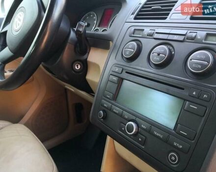 Сірий Фольксваген Туран, об'ємом двигуна 1.4 л та пробігом 135 тис. км за 5500 $, фото 1 на Automoto.ua