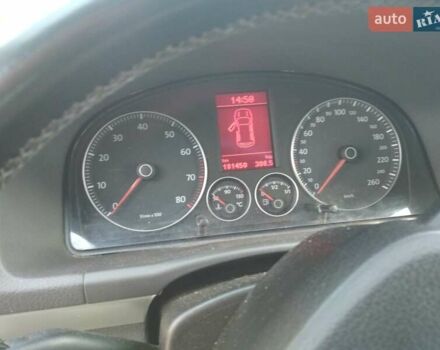 Серый Фольксваген Туран, объемом двигателя 1.39 л и пробегом 200 тыс. км за 5500 $, фото 6 на Automoto.ua