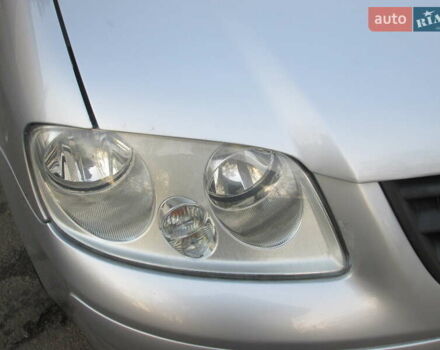 Серый Фольксваген Туран, объемом двигателя 1.6 л и пробегом 230 тыс. км за 6500 $, фото 5 на Automoto.ua