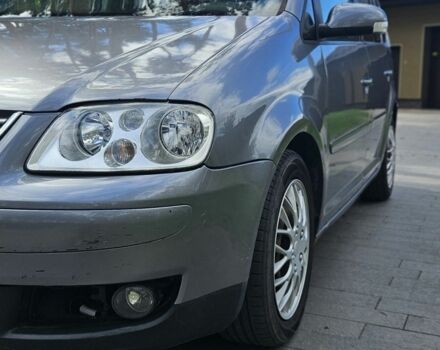 Серый Фольксваген Туран, объемом двигателя 2 л и пробегом 367 тыс. км за 2657 $, фото 9 на Automoto.ua