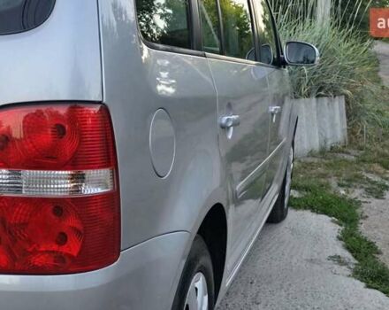 Серый Фольксваген Туран, объемом двигателя 1.6 л и пробегом 270 тыс. км за 6499 $, фото 16 на Automoto.ua