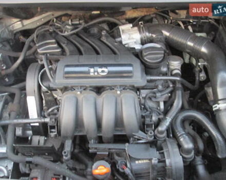 Серый Фольксваген Туран, объемом двигателя 1.6 л и пробегом 230 тыс. км за 6500 $, фото 20 на Automoto.ua