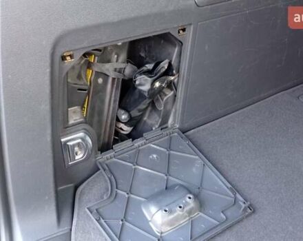 Серый Фольксваген Туран, объемом двигателя 1.9 л и пробегом 281 тыс. км за 6500 $, фото 9 на Automoto.ua