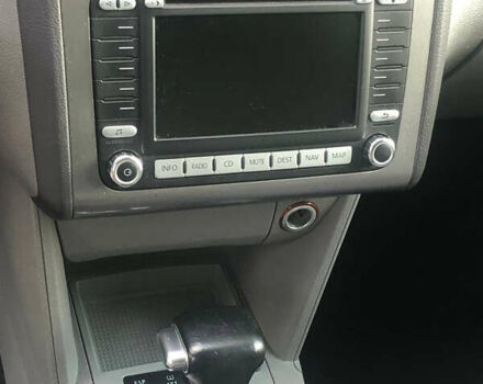 Сірий Фольксваген Туран, об'ємом двигуна 2 л та пробігом 254 тис. км за 7100 $, фото 29 на Automoto.ua