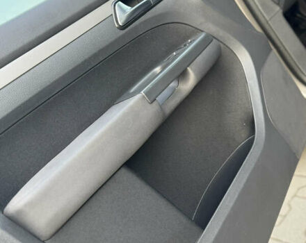 Серый Фольксваген Туран, объемом двигателя 1.4 л и пробегом 210 тыс. км за 5899 $, фото 75 на Automoto.ua