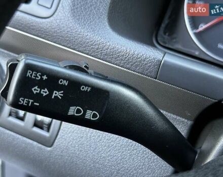 Сірий Фольксваген Туран, об'ємом двигуна 1.6 л та пробігом 230 тис. км за 6750 $, фото 74 на Automoto.ua