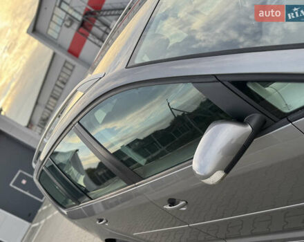 Серый Фольксваген Туран, объемом двигателя 1.4 л и пробегом 210 тыс. км за 5899 $, фото 44 на Automoto.ua