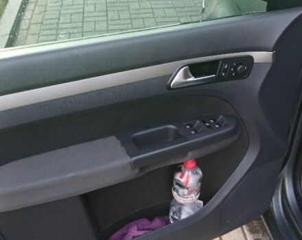 Серый Фольксваген Туран, объемом двигателя 1.4 л и пробегом 277 тыс. км за 6300 $, фото 10 на Automoto.ua