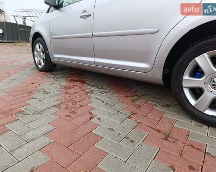 Сірий Фольксваген Туран, об'ємом двигуна 1.9 л та пробігом 285 тис. км за 7900 $, фото 4 на Automoto.ua