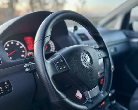 Сірий Фольксваген Туран, об'ємом двигуна 1.4 л та пробігом 248 тис. км за 7500 $, фото 21 на Automoto.ua