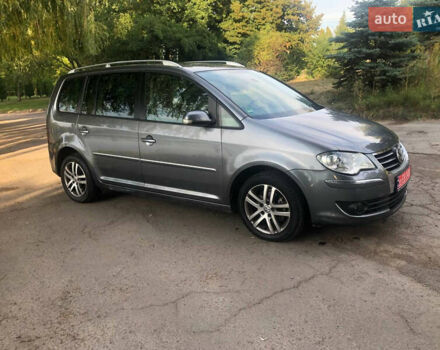 Сірий Фольксваген Туран, об'ємом двигуна 2 л та пробігом 254 тис. км за 7100 $, фото 12 на Automoto.ua