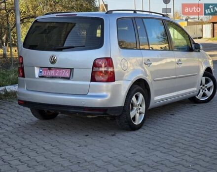Серый Фольксваген Туран, объемом двигателя 1.6 л и пробегом 225 тыс. км за 6700 $, фото 3 на Automoto.ua