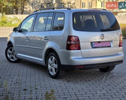 Серый Фольксваген Туран, объемом двигателя 1.6 л и пробегом 225 тыс. км за 6700 $, фото 7 на Automoto.ua
