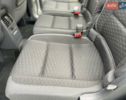 Серый Фольксваген Туран, объемом двигателя 1.9 л и пробегом 263 тыс. км за 7400 $, фото 21 на Automoto.ua