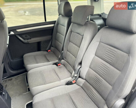 Сірий Фольксваген Туран, об'ємом двигуна 1.97 л та пробігом 370 тис. км за 6200 $, фото 19 на Automoto.ua