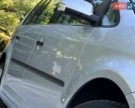 Сірий Фольксваген Туран, об'ємом двигуна 1.6 л та пробігом 230 тис. км за 6750 $, фото 45 на Automoto.ua