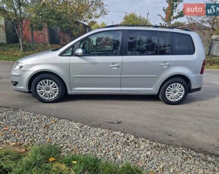 Серый Фольксваген Туран, объемом двигателя 1.39 л и пробегом 211 тыс. км за 6200 $, фото 1 на Automoto.ua