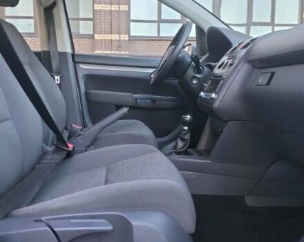 Серый Фольксваген Туран, объемом двигателя 1.6 л и пробегом 227 тыс. км за 7200 $, фото 14 на Automoto.ua