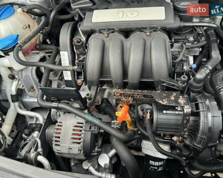 Серый Фольксваген Туран, объемом двигателя 1.6 л и пробегом 215 тыс. км за 6800 $, фото 47 на Automoto.ua