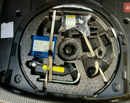 Сірий Фольксваген Туран, об'ємом двигуна 1.6 л та пробігом 218 тис. км за 8400 $, фото 43 на Automoto.ua