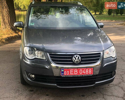 Сірий Фольксваген Туран, об'ємом двигуна 2 л та пробігом 254 тис. км за 7100 $, фото 24 на Automoto.ua