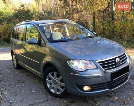 Серый Фольксваген Туран, объемом двигателя 1.4 л и пробегом 268 тыс. км за 6200 $, фото 6 на Automoto.ua