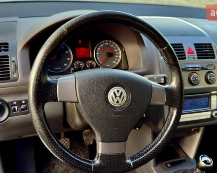 Сірий Фольксваген Туран, об'ємом двигуна 1.6 л та пробігом 218 тис. км за 8400 $, фото 28 на Automoto.ua