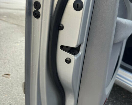 Серый Фольксваген Туран, объемом двигателя 1.6 л и пробегом 199 тыс. км за 7699 $, фото 14 на Automoto.ua