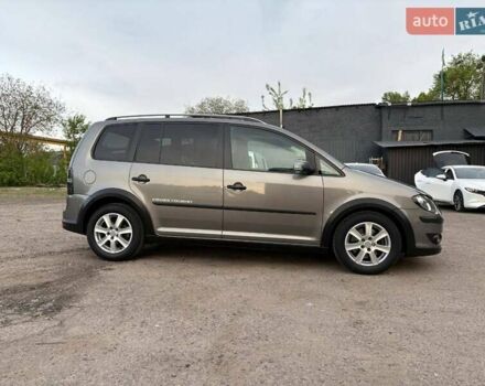 Серый Фольксваген Туран, объемом двигателя 1.39 л и пробегом 257 тыс. км за 7100 $, фото 14 на Automoto.ua